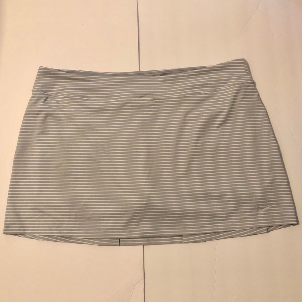 Nike Dri-Fit Golf Skort women’s size 2XL New WT
